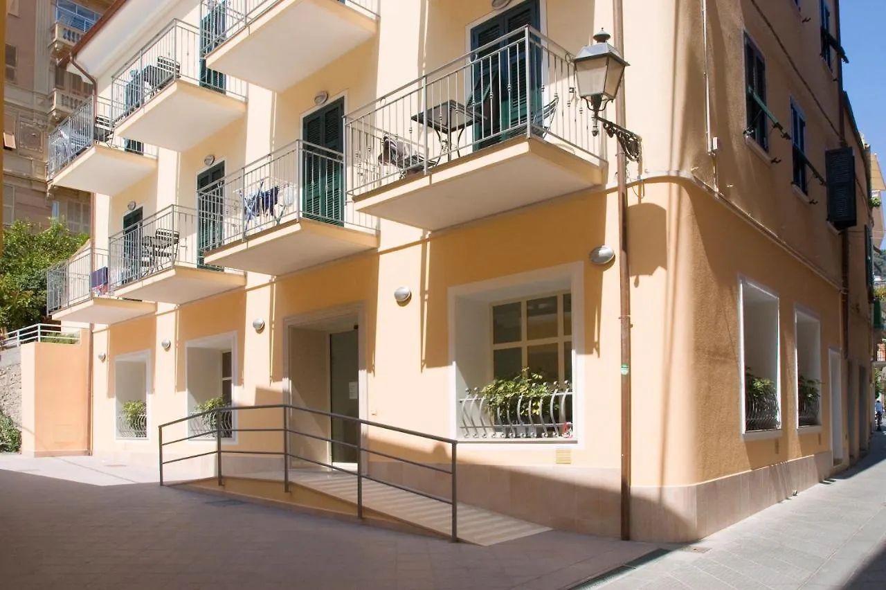 Residence Tirreno Алассио