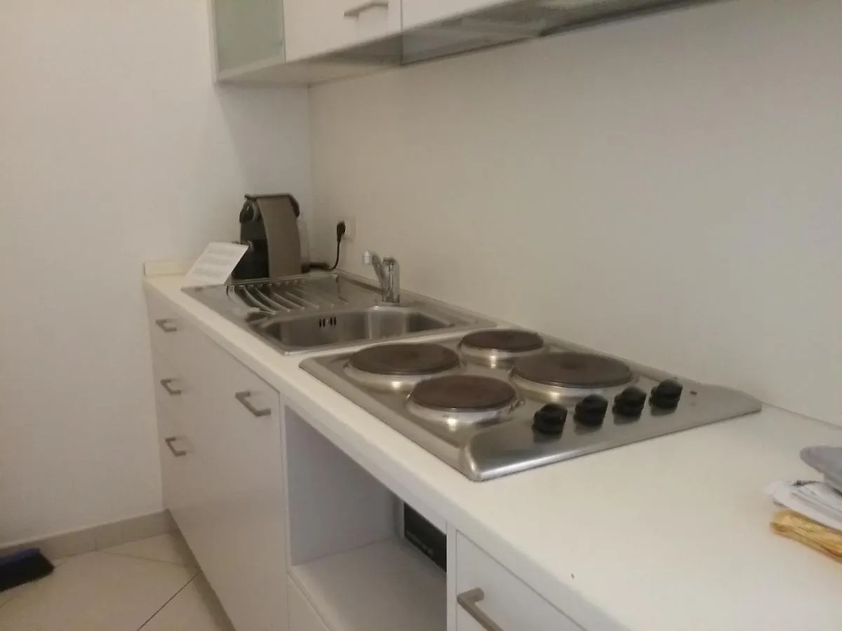 Residence Tirreno Alassio 0*,  Italia